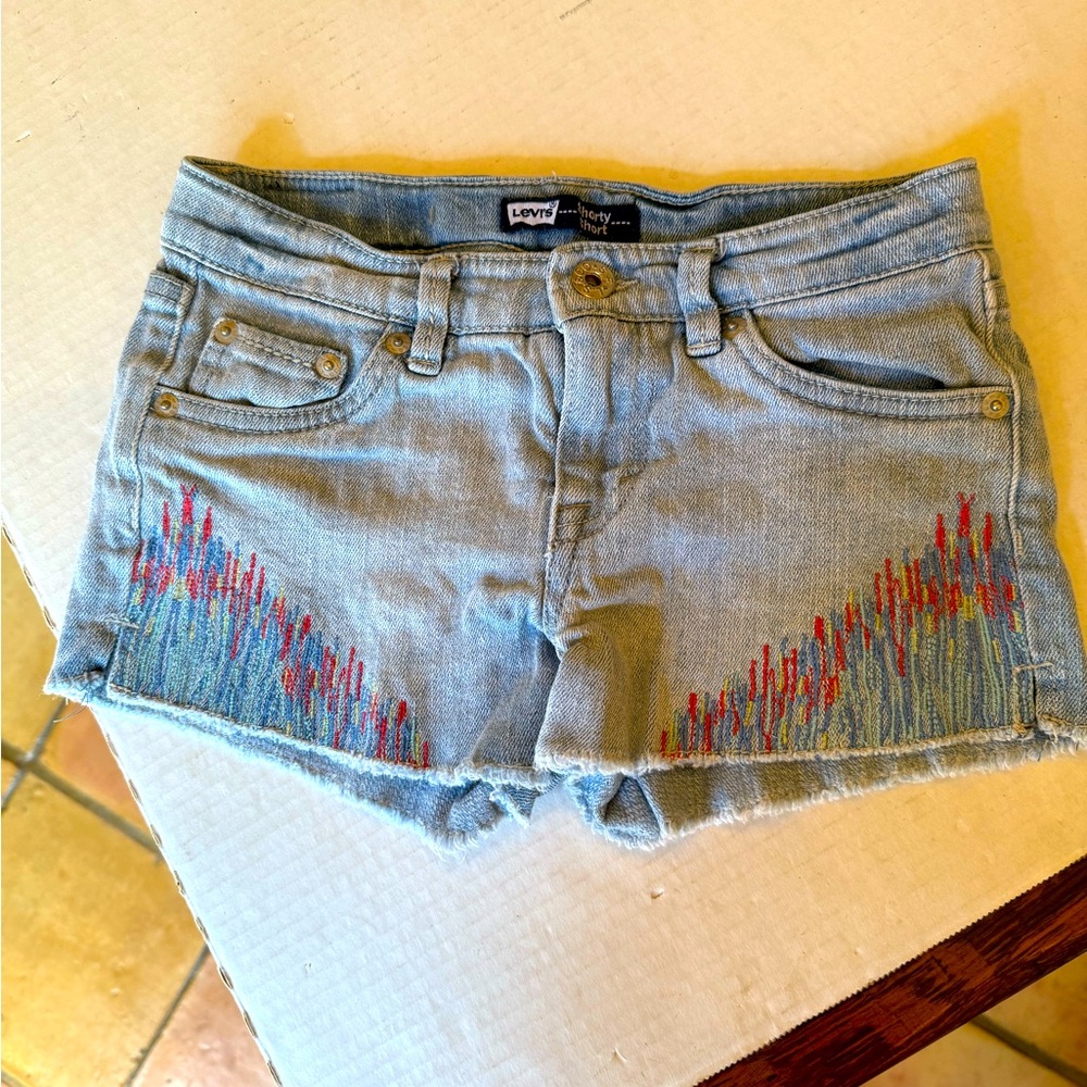 Levi's girls shorts